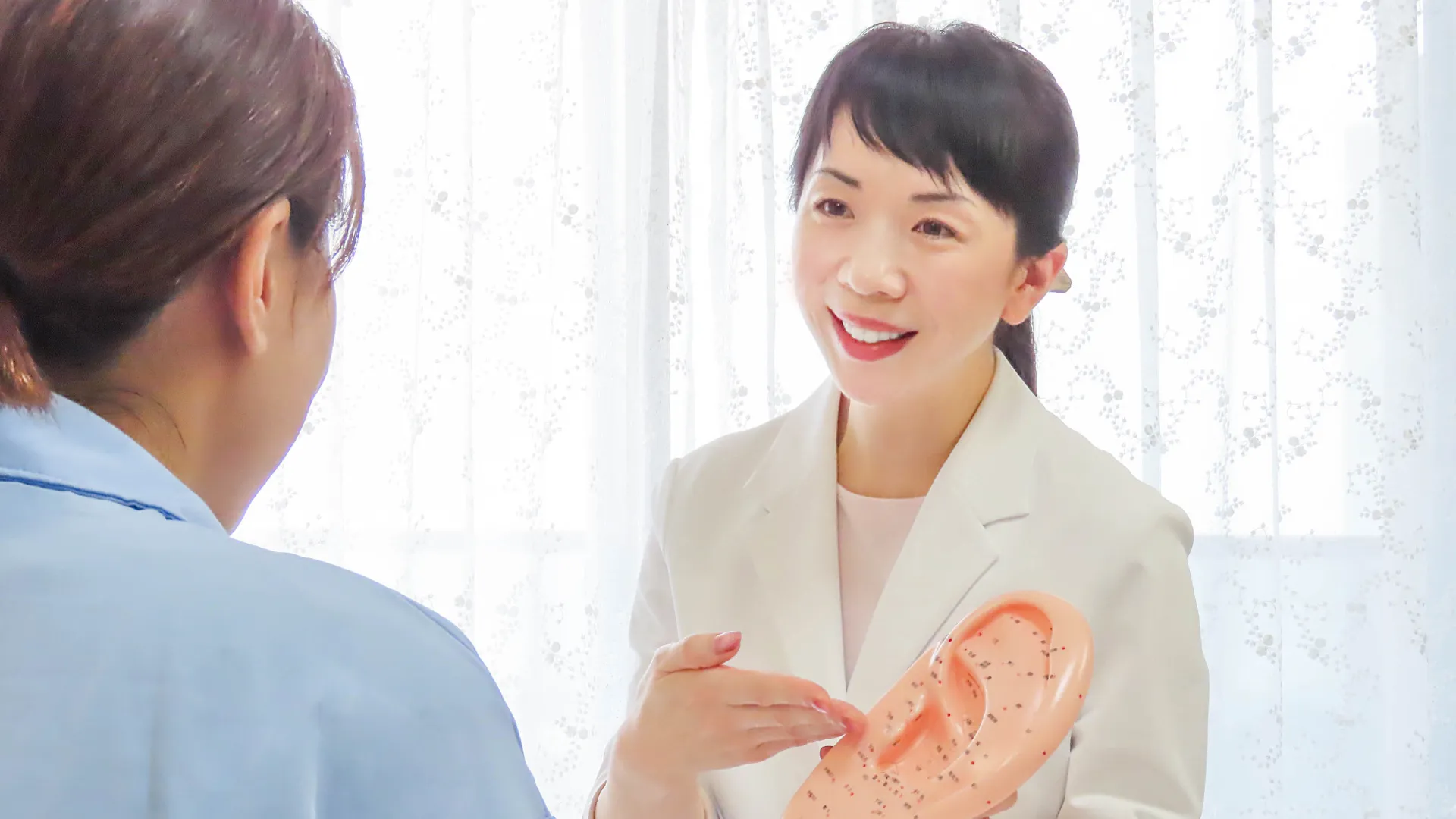 カウンセリングを受ける女性